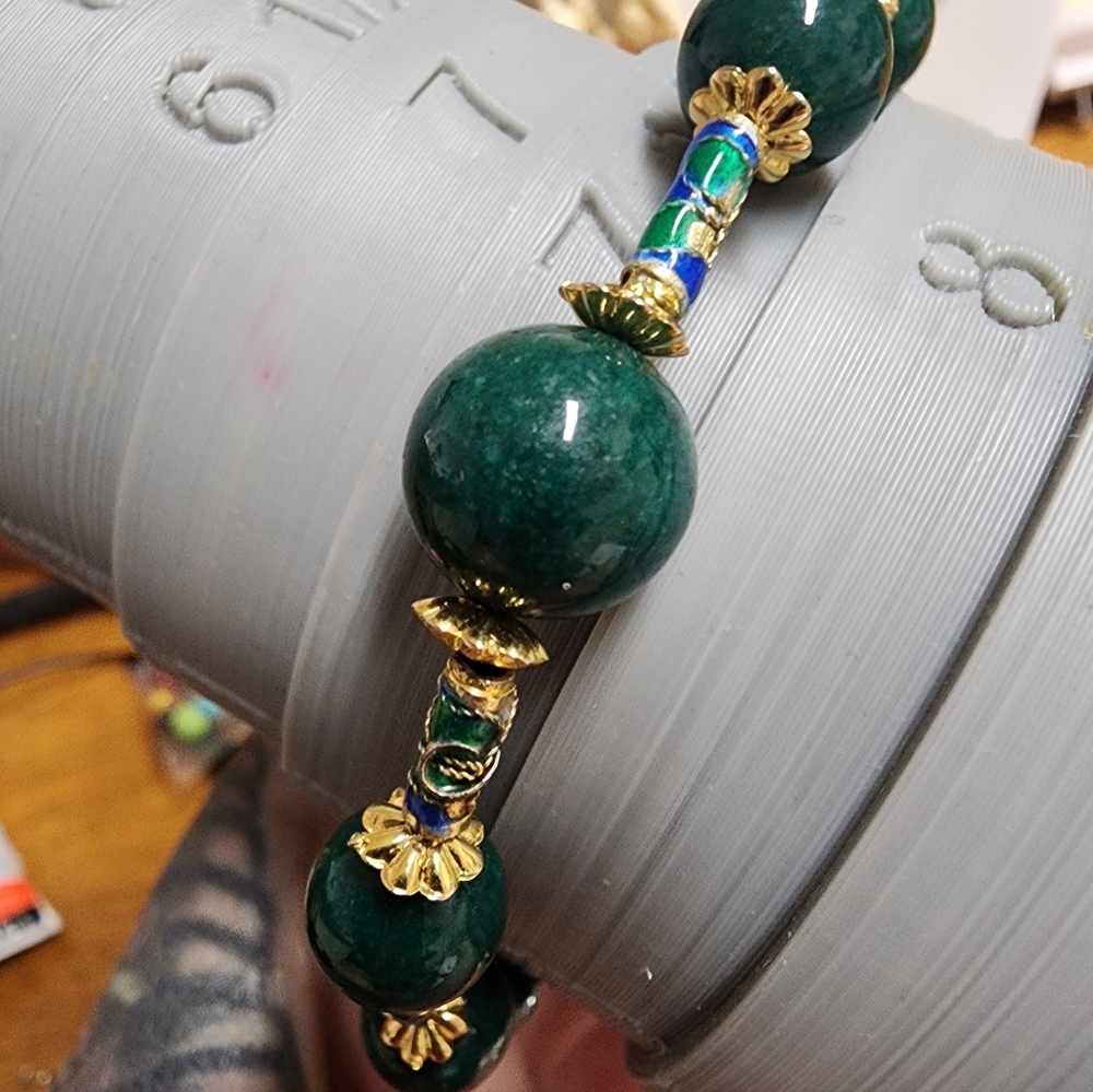 Nephrite and Cloisonne Goldtone Beaded Bracelet - Picture 10 of 11